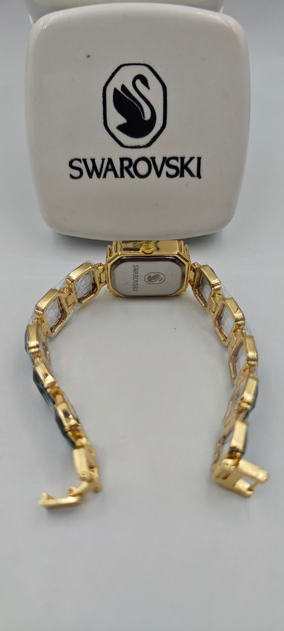 SWAROVSKİ YEŞİL TAŞLI BAYAN